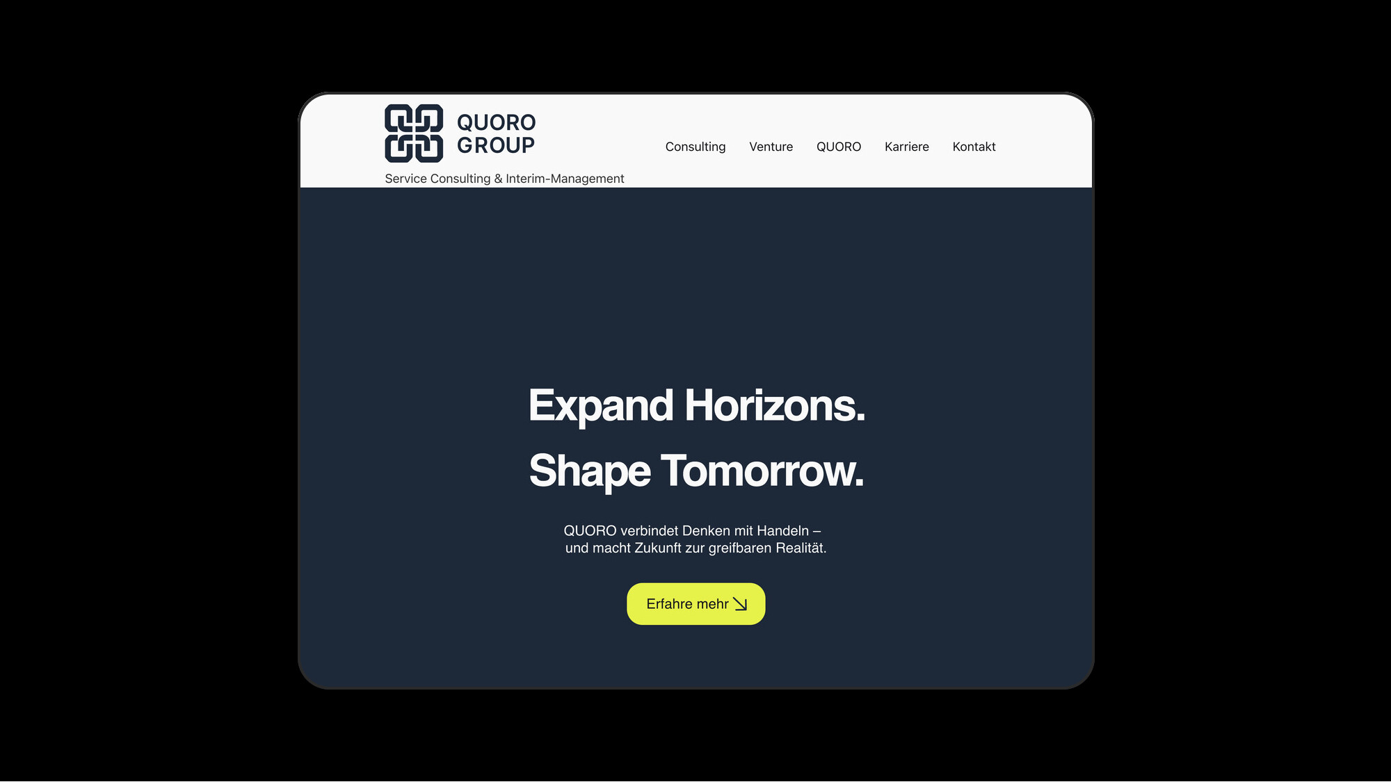 Startseite der QUORO GROUP auf dem Tablet